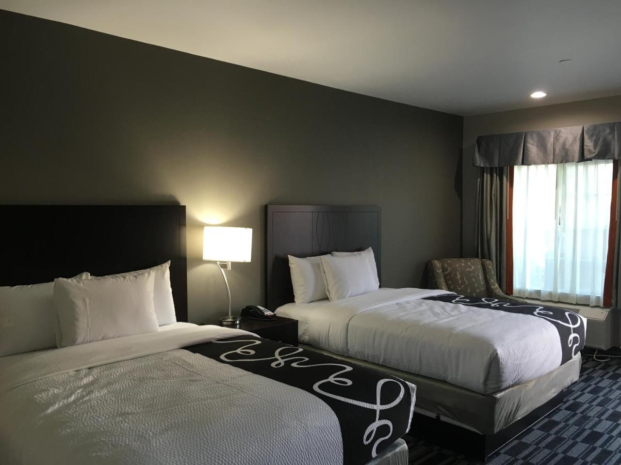 Catoosa Inn & Suites מראה חיצוני תמונה